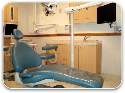 Dentist services Teeth Whitening|Dentures|Veneers in Moline IL